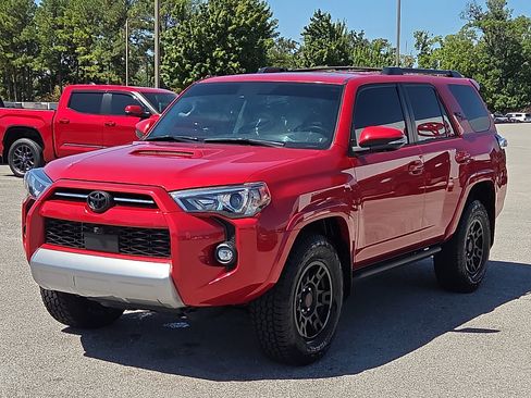 Used 2024 Toyota 4Runner TRD Off-Road Premium w/ Off Road Premium Plus Package AWD/4WD image 2