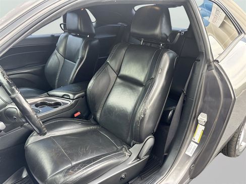 Used 2016 Dodge Challenger R/T Plus RWD image 13