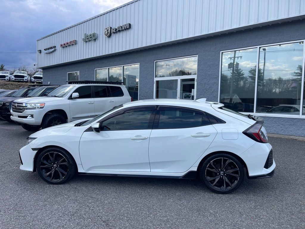 Used 2018 Honda Civic Sport image 3
