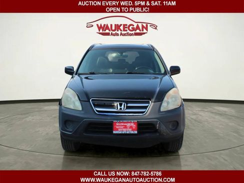 Used 2005 Honda CR-V SE image 2