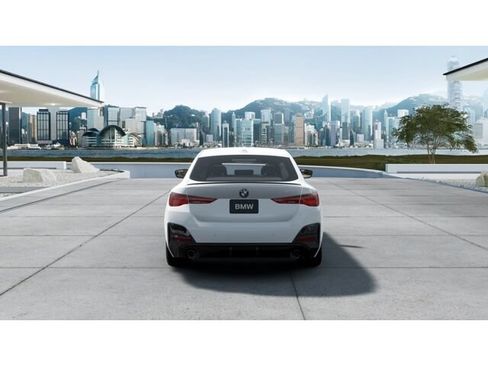 New 2026 BMW 430i w/ M Sport Package RWD image 5