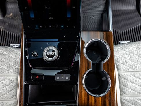 Used 2026 Cadillac Escalade Platinum Sport w/ LPO, ONYX Package image 28