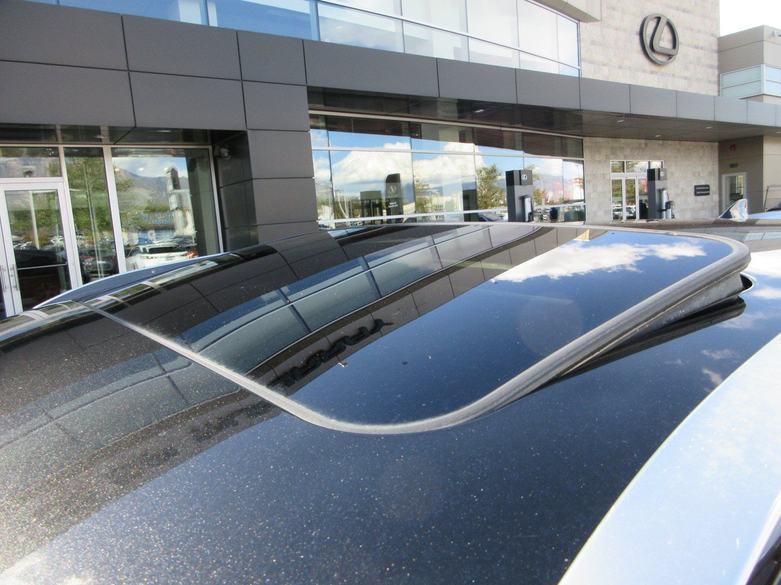 Used 2017 Lexus RX 450h AWD w/ Cold Weather Package image 16