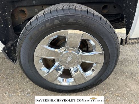 Used 2018 Chevrolet Silverado 1500 LT w/ LT Eassist Package image 36