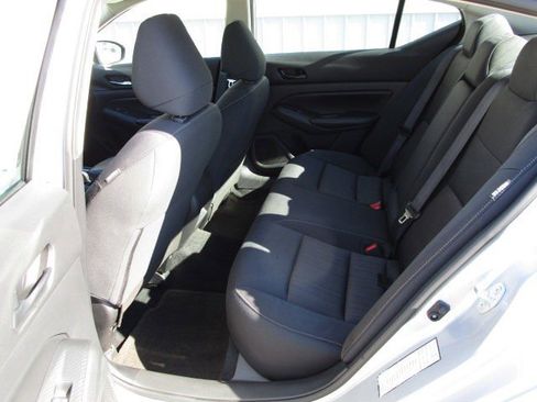 Used 2024 Nissan Altima 2.5 SV image 9