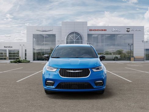 New 2026 Chrysler Pacifica Select FWD image 6