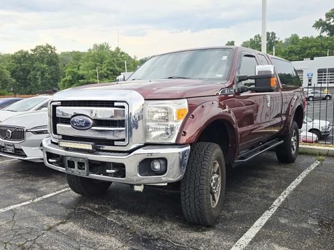 Used 2013 Ford F250 XLT w/ Chrome Pkg AWD/4WD image 4