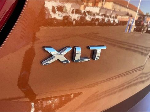 Certified 2017 Ford Explorer XLT w/ Equipment Group 201A image 8