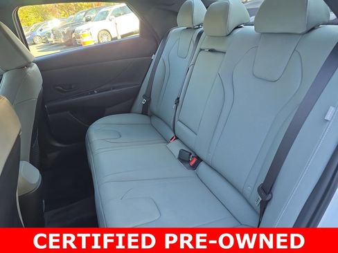 Used 2025 Hyundai Elantra Limited FWD image 14