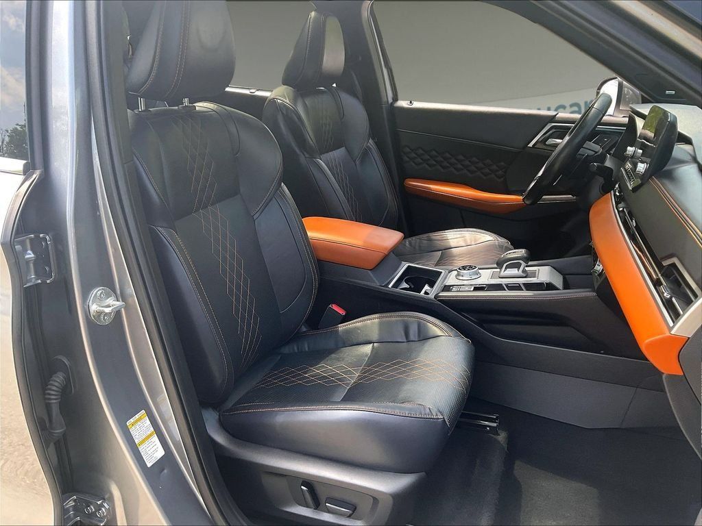 Used 2022 Mitsubishi Outlander SEL AWD/4WD image 11