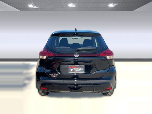 New 2025 Nissan Kicks Play S image 10