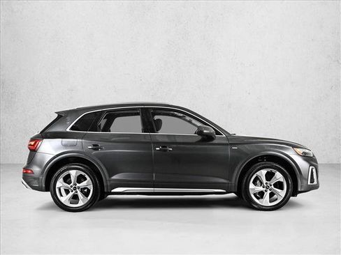 Used 2023 Audi Q5 2.0T Premium Plus w/ Premium Plus Package AWD/4WD image 4