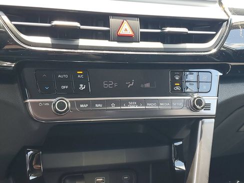 New 2026 Kia Seltos S FWD image 17