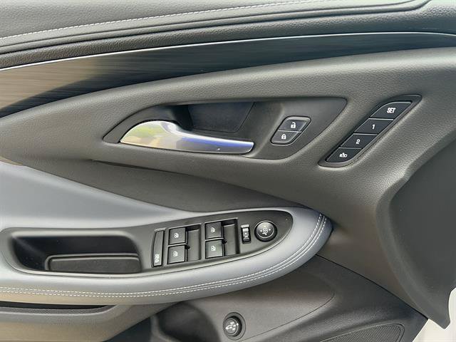 Used 2019 Buick Envision Essence AWD/4WD image 8