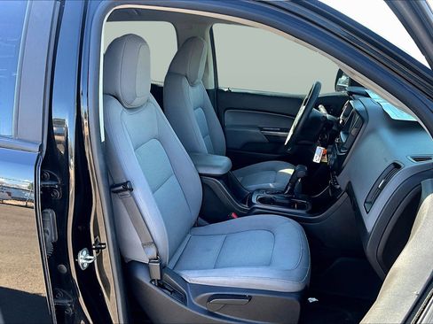 Used 2018 Chevrolet Colorado W/T w/ Custom Special Edition image 7