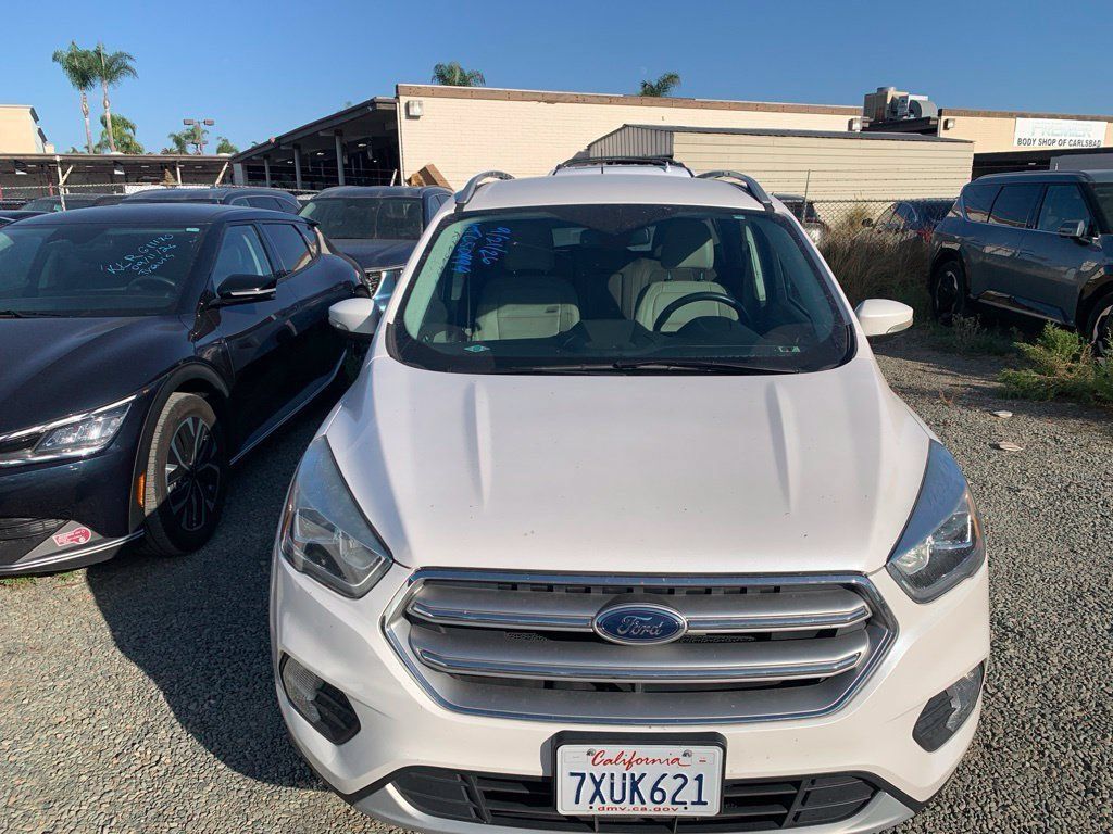 Used 2017 Ford Escape Titanium FWD image 3