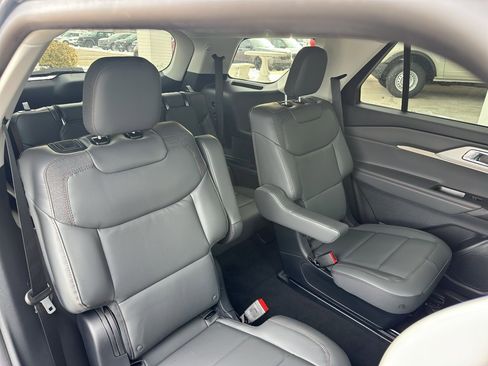 New 2026 Ford Explorer Active w/ Active Comfort Package image 32