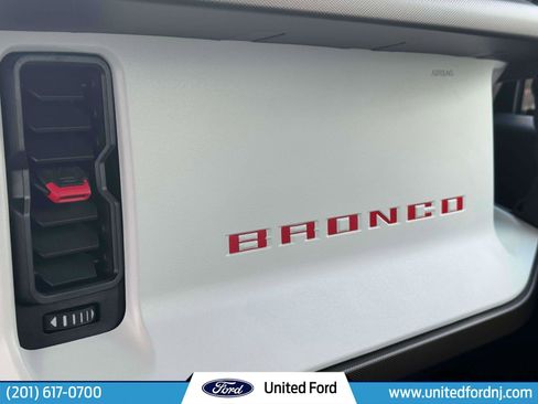 Used 2024 Ford Bronco Heritage Edition image 25
