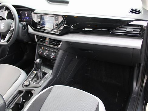 Certified 2022 Volkswagen Taos S image 25