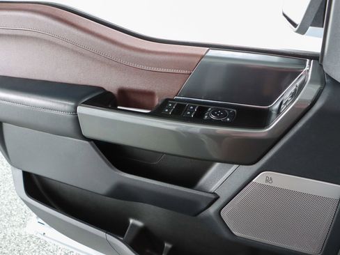 Used 2022 Ford F150 Lariat w/ Equipment Group 502A High image 24