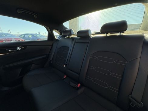 Used 2024 Kia Forte GT-Line image 27