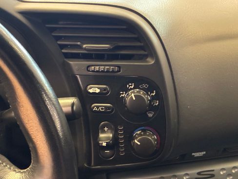 Used 2007 Honda S2000 image 23
