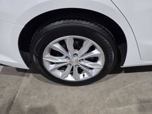 Used 2019 Chevrolet Malibu LT FWD image 22