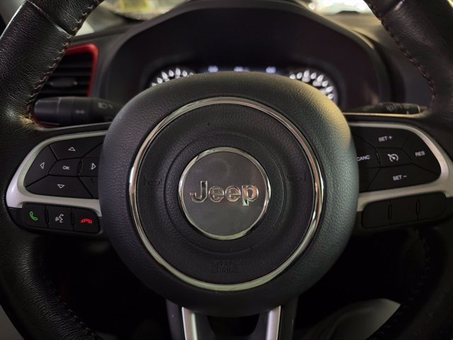 Used 2020 Jeep Renegade Trailhawk w/ UConnect 8.4 Nav Group AWD/4WD image 13