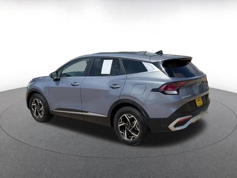 Used 2025 Kia Sportage LX FWD image 10