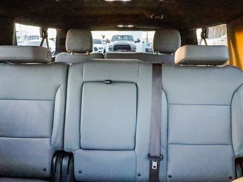 Used 2024 Chevrolet Suburban LT image 25