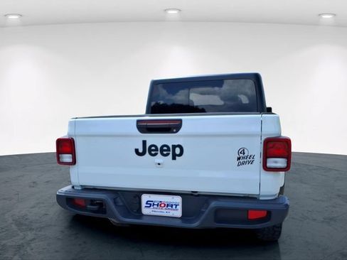 Used 2023 Jeep Gladiator Sport AWD/4WD image 13