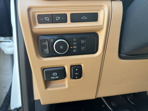 Used 2022 Ford F150 Lariat w/ Equipment Group 502A High AWD/4WD image 12