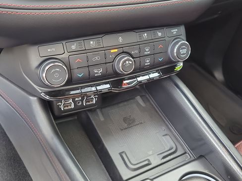Used 2023 Dodge Durango R/T AWD/4WD image 25