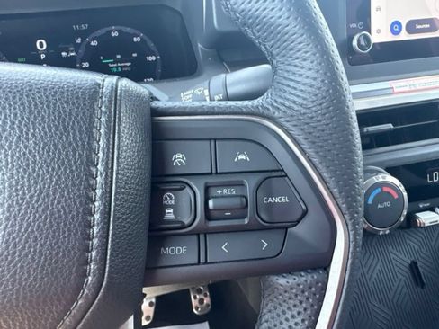 Used 2026 Toyota Tacoma TRD Sport AWD/4WD image 10