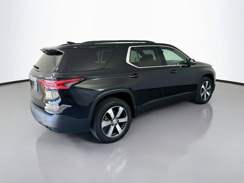 Used 2023 Chevrolet Traverse LT w/ LT Premium Package AWD/4WD image 7