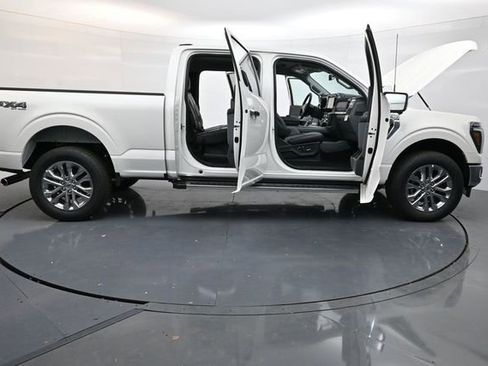New 2025 Ford F150 Lariat w/ Equipment Group 502A High image 41