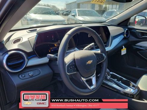 New 2026 Chevrolet Trax LT w/ Driver Confidence Package image 17