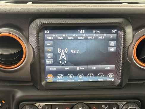 Used 2022 Jeep Gladiator Mojave w/ Cold Weather Group AWD/4WD image 13