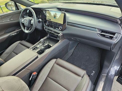 Used 2026 Lexus RX 350 AWD image 11