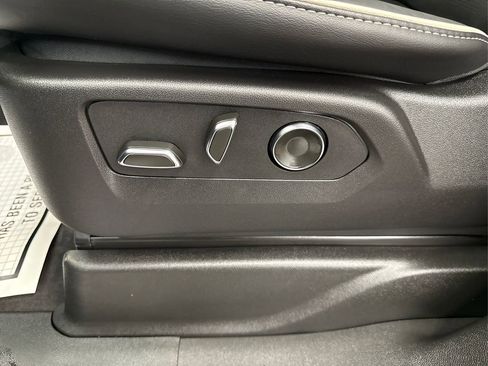 Used 2025 Cadillac Escalade Sport w/ Touring Package image 43