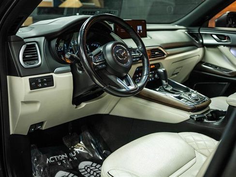Used 2023 MAZDA CX-9 Signature image 9