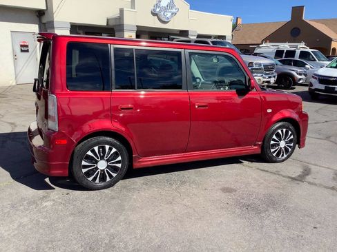 Used 2006 Scion xB FWD image 11