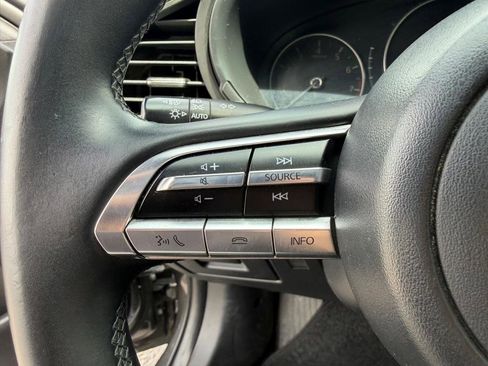 Used 2019 MAZDA MAZDA3 Hatchback image 30