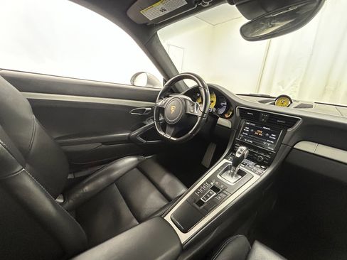 Used 2014 Porsche 911 Turbo S image 12