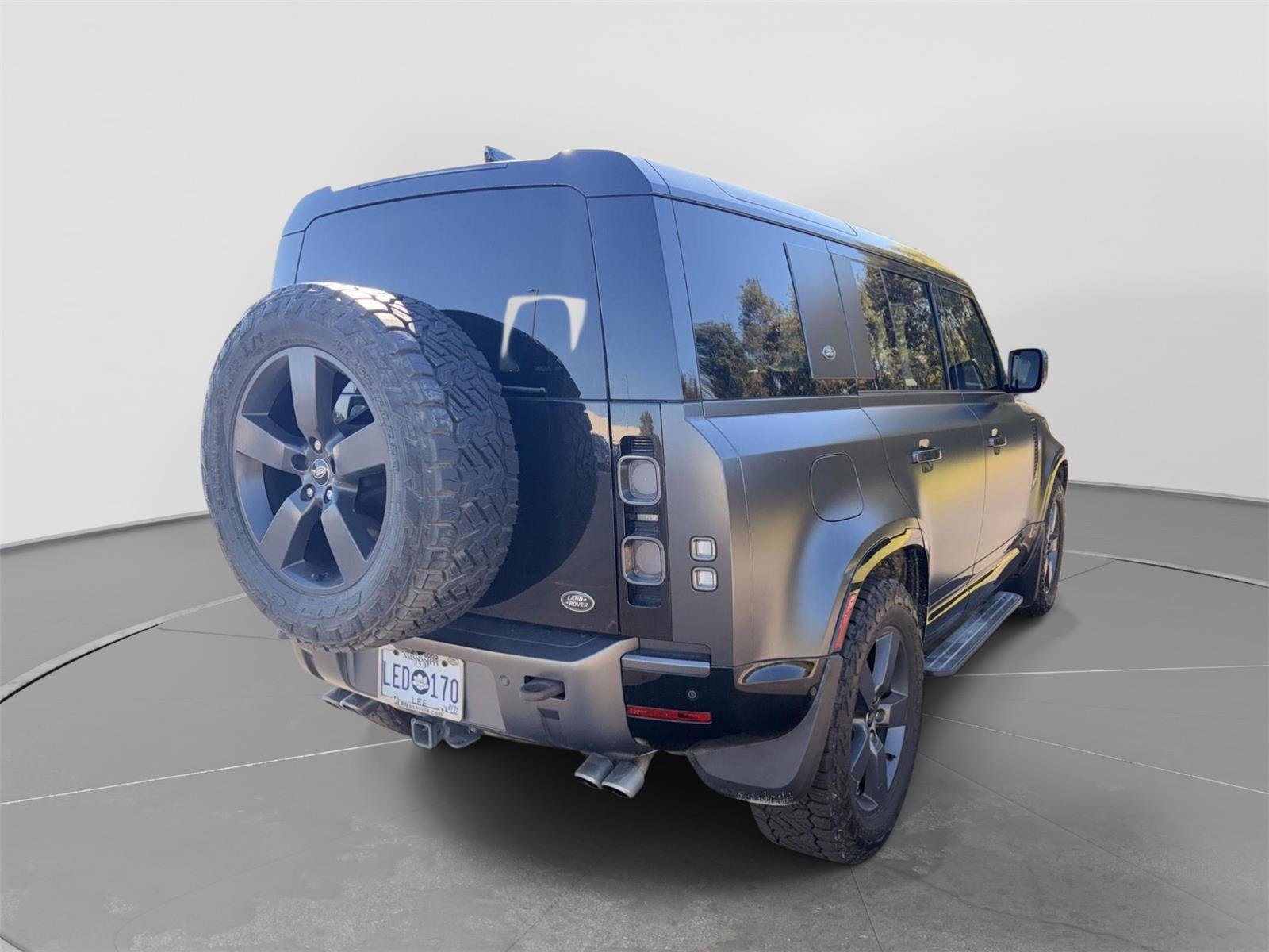 Used 2023 Land Rover Defender 110 Carpathian Edition AWD/4WD image 3