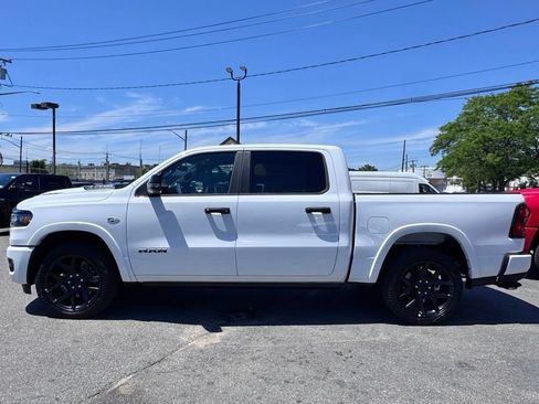 New 2026 RAM 1500 Laramie AWD/4WD image 4