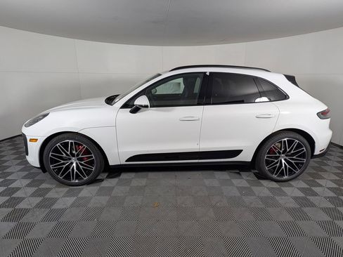 New 2026 Porsche Macan S image 2