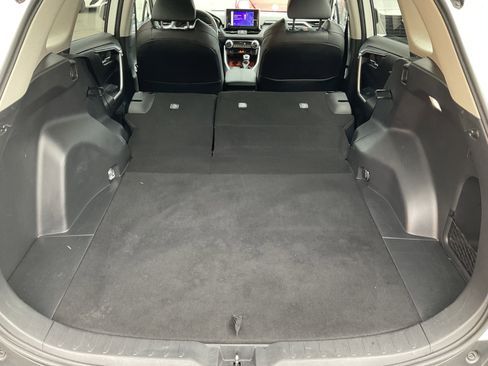 Used 2024 Toyota RAV4 Adventure image 39
