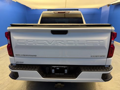 Used 2022 Chevrolet Silverado 1500 Custom AWD/4WD image 6