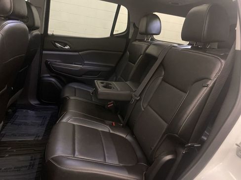 Used 2021 GMC Acadia SLT FWD image 20